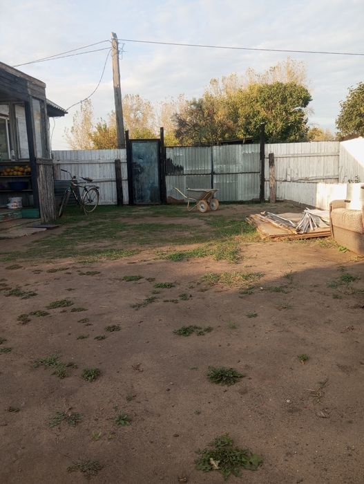 Продам дом на Текстильщик 1