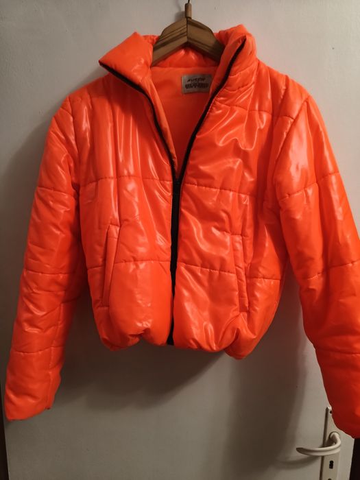 Продавам тинейджърско яке