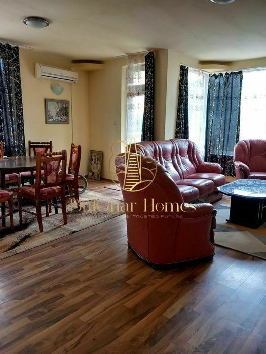 Дава под наем 3-стаен гр. Варна - Бриз 100m²