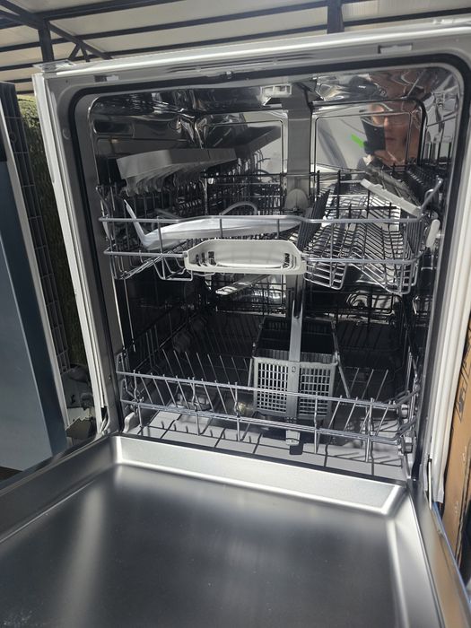 Нова съдомиялна за под плот Siemens 13 комплекта