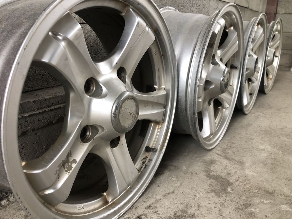 Диски R17.  Крепеж 5,150 Лексус