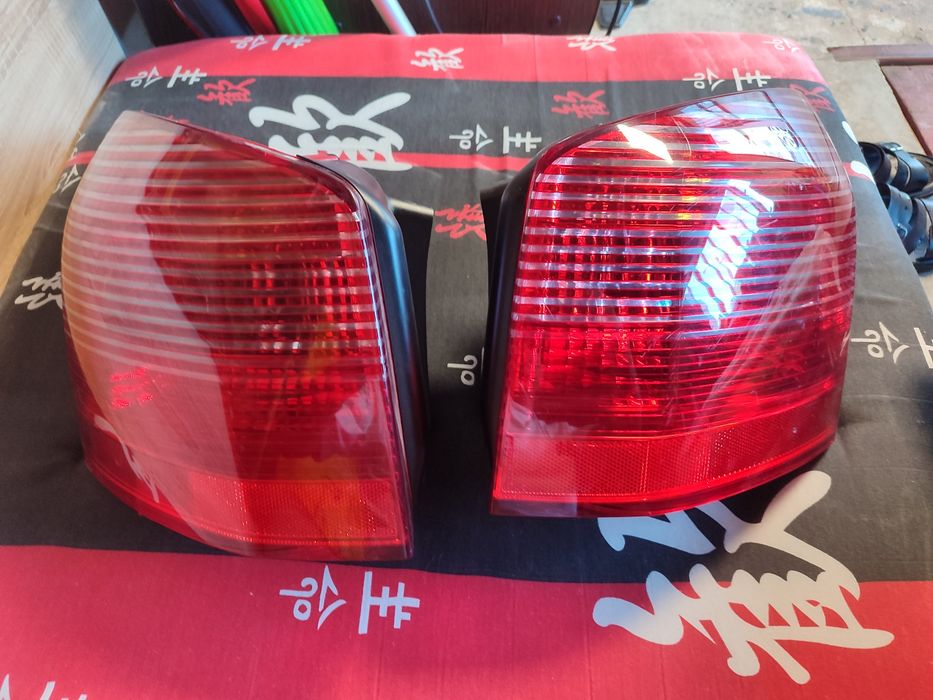 Lampa spate Peugeot 407 sw