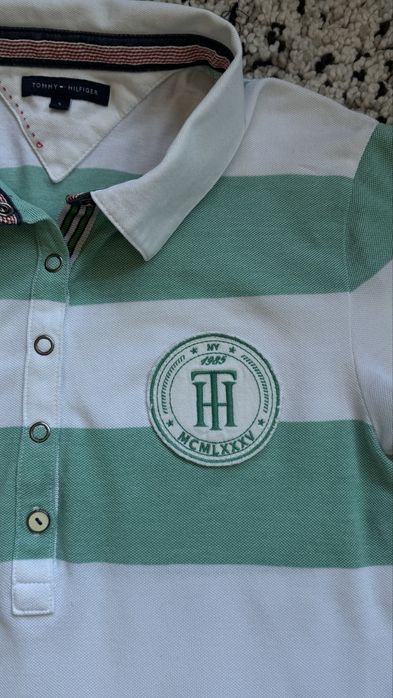 Нова дамска тениска Tommy Hilfiger размер XS