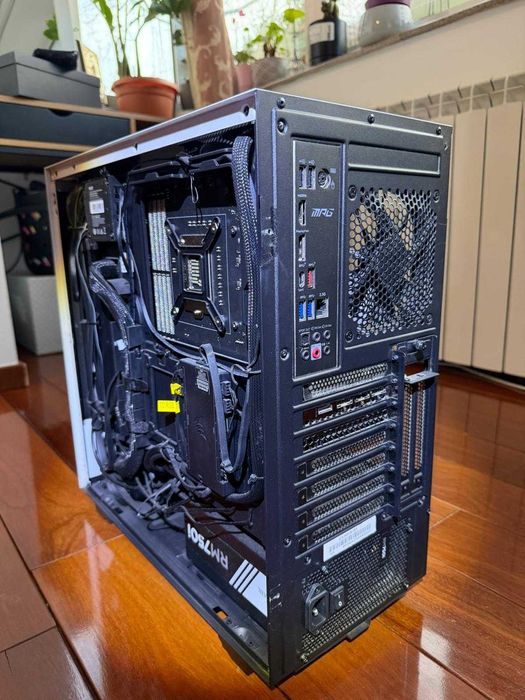 Calculator gaming  i7-10700K RTX 3070 32 GB RAM SSD 1 TB