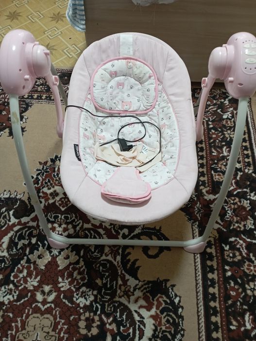 Продам жизлонг и кресло детское