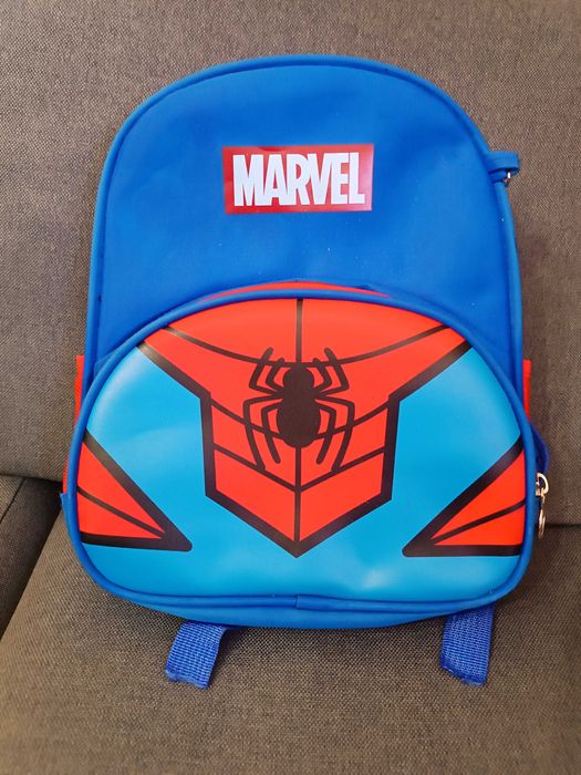 Детска раница + наколенки за колело/тротинетка