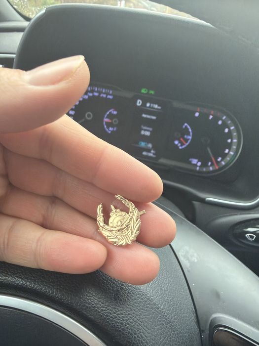 Продам Эмблема МВД РК золотая 585