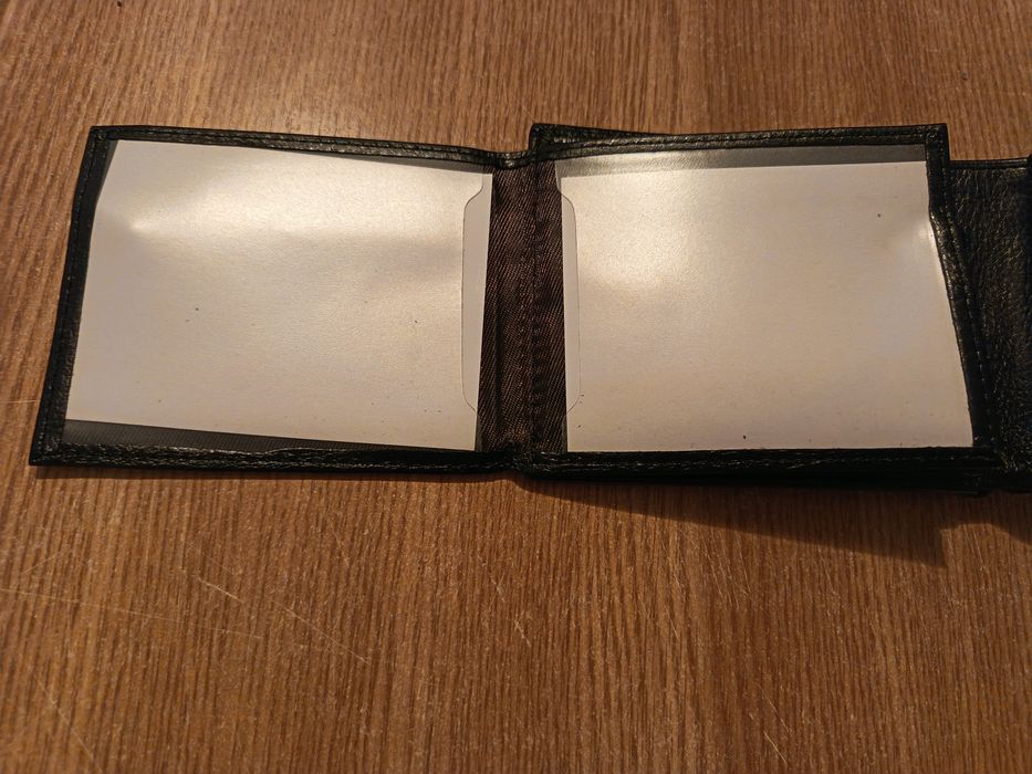Portofel din piele