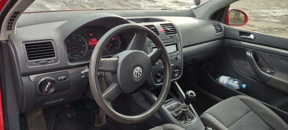 Golf 5 , două portiere