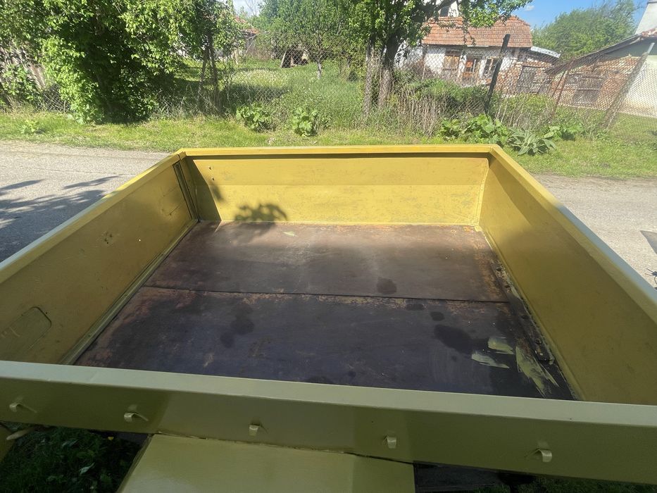 Ремарке за лек автомобил