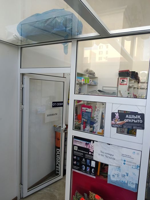 Сдам полки в бутике Товаров для дома, Левый берег