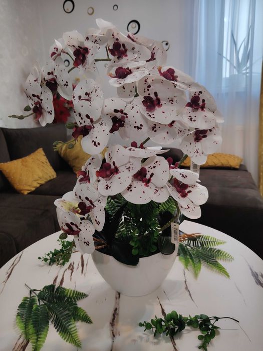 Orhidee artificiala din silicon 3 D ,produs nou!!