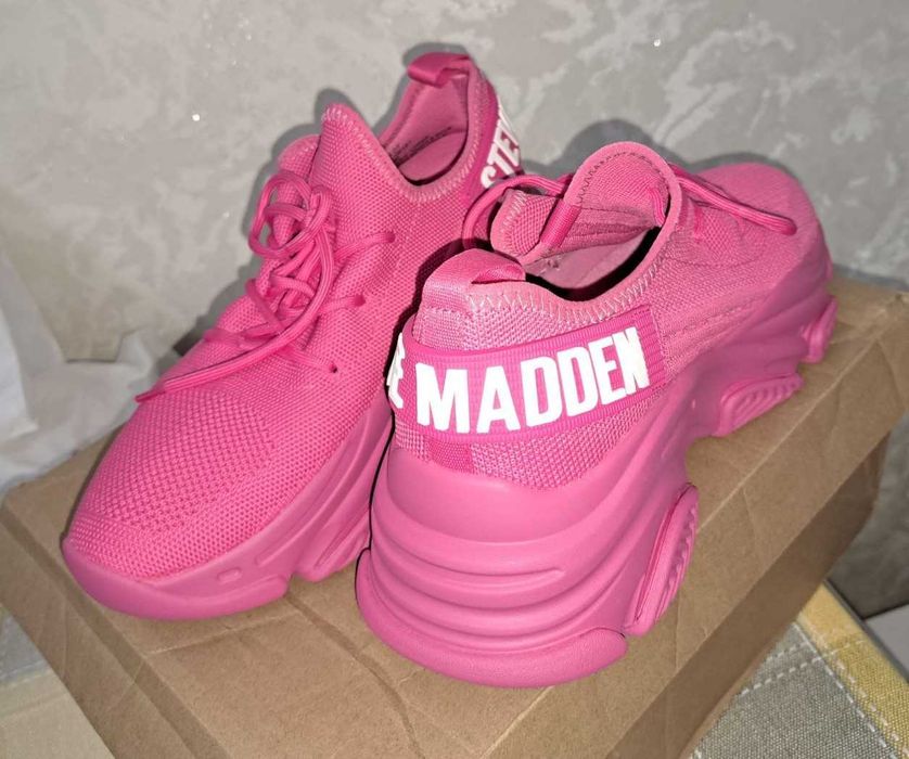 Женские розовые кроссовки Steve Madden, США, новые