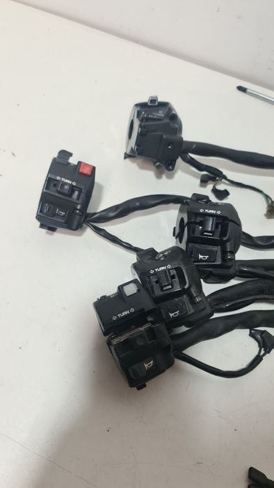 Semnalizari lumini comenzi  radiator Honda  CBR 600RR scarite