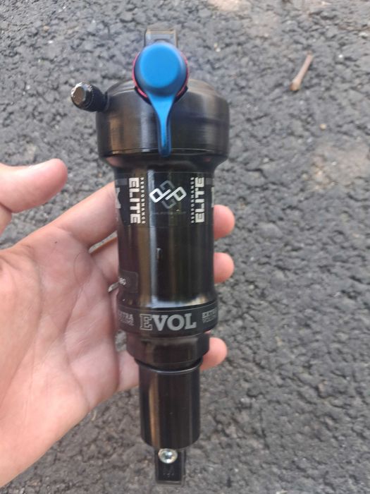 Șoc spate fox deluxe