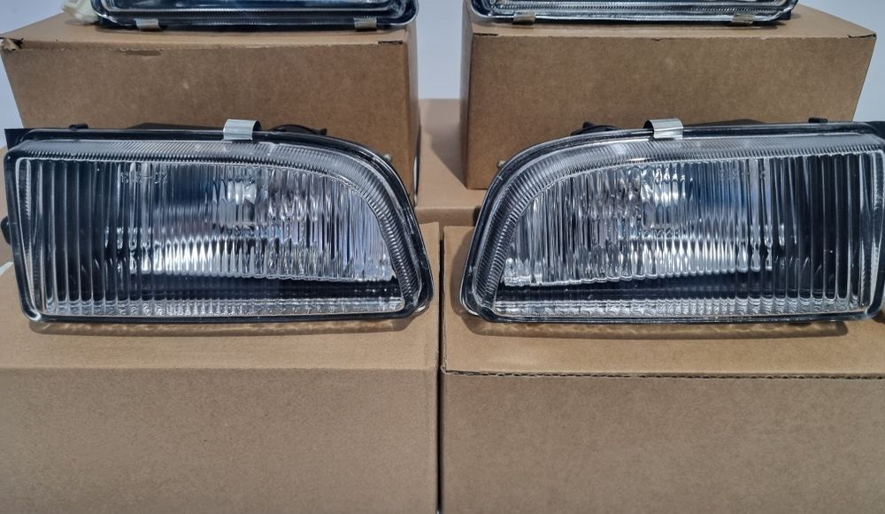 Тойота Карина Е туманик