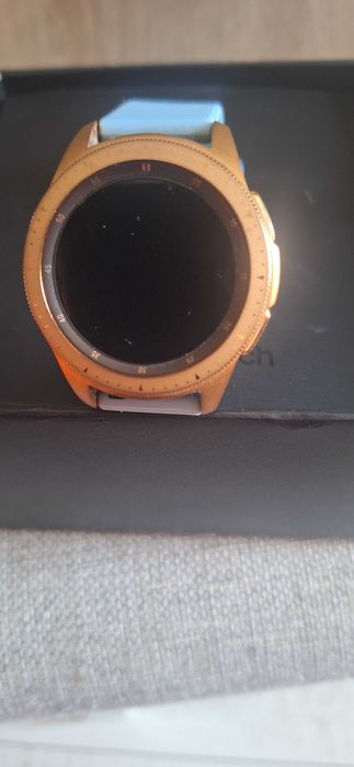 Смарт часовник Samsung Galaxy watch