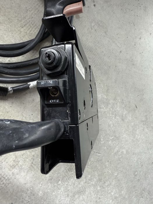 Caseta comanda motor Mercury+cabluri de comandă