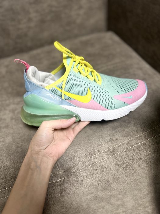 Продам кроссовки