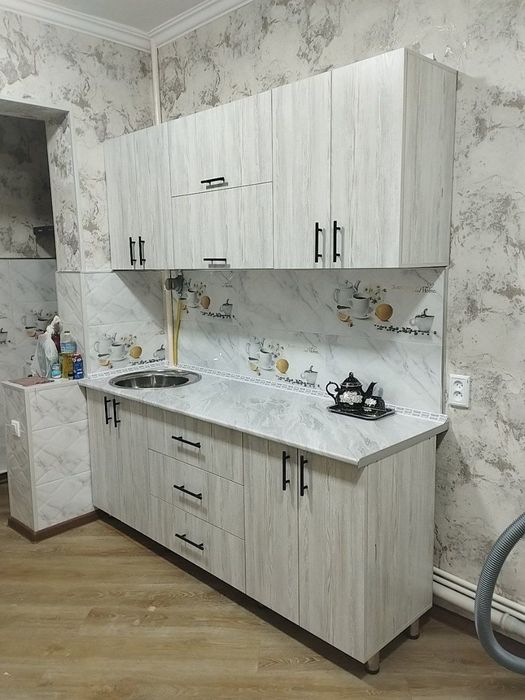 Kuxinni garnetur mebel Zakaz