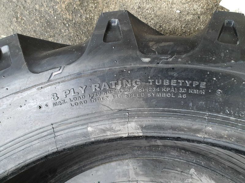 11.2-28 cauciucuri noi de la ozka pentru tractoare legumicole