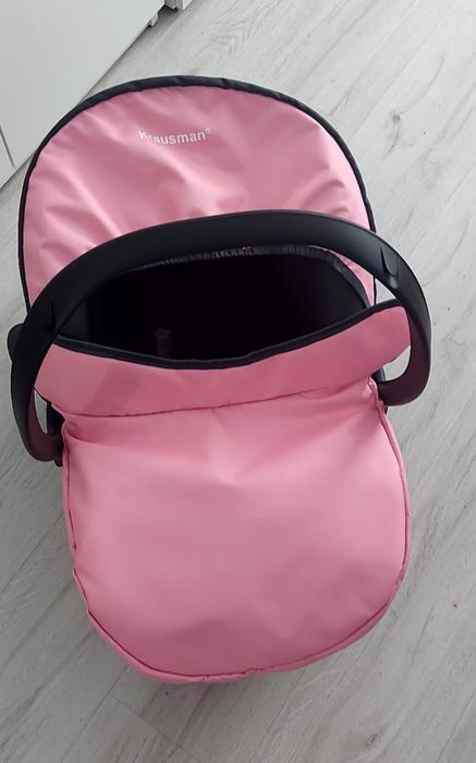 Vând cărucior Krausman 3 în 1  stare foarte bună