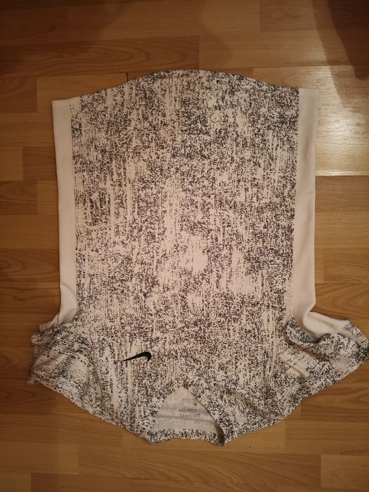 Tricou Nike Dri-fit standard fit mărime S NOU