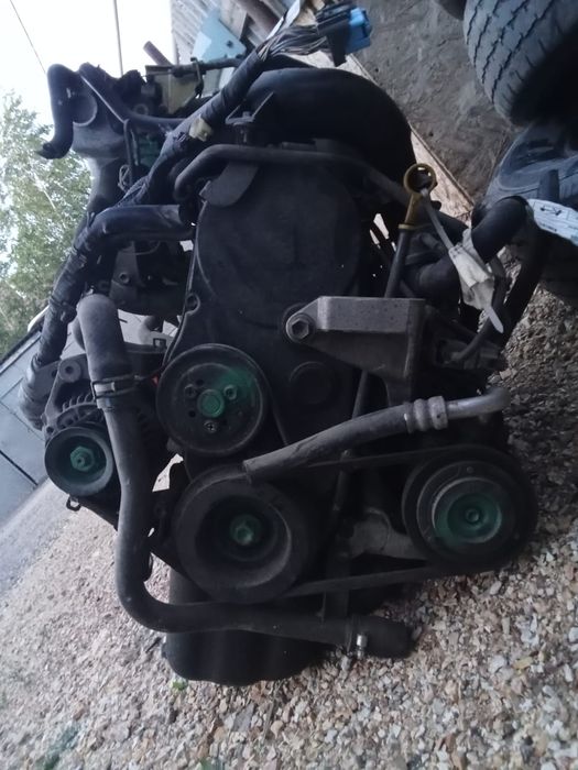 Двигатель, с навесным б/у