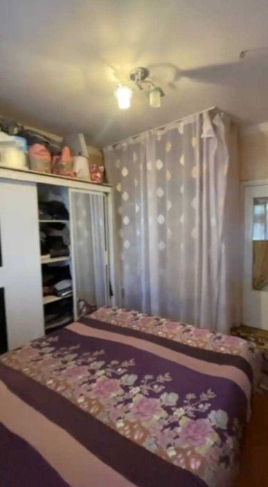 Срочно 2 хонали квартира сотилади №414