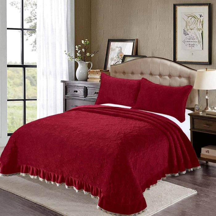 Cuvertura de pat din catifea groasa cu volanase