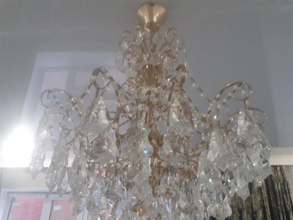 Красивая' блестящая   Люстра