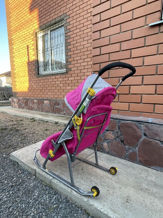 Санки закрытые детьские