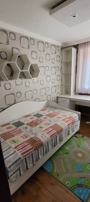 Сдаётся 3 -х комнатная квартира в центре города от собственика!