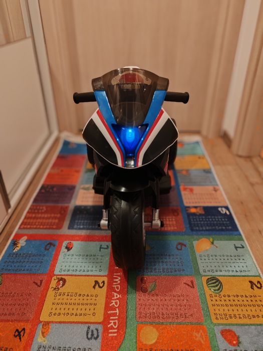 Motocicleta electrica model BMW