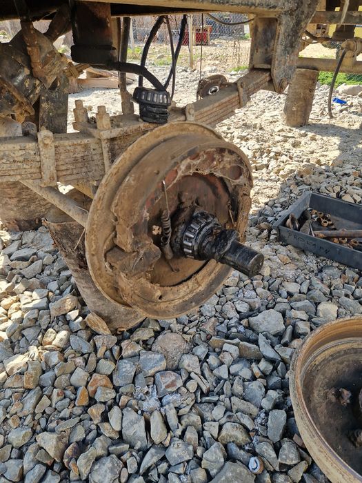 Remorca auto cu a 5.a roata