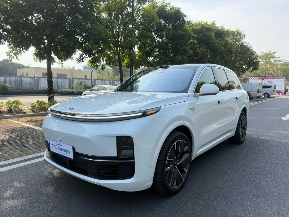 Lixiang L8 Ultra naqd va nasiya savdo