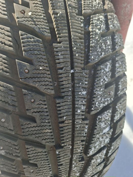 Продам шину 275/65/17