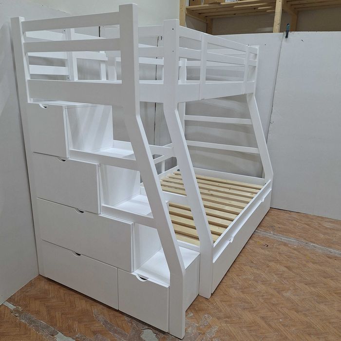 TRANSPORT GRATUIT.Pat etajat-supraetajat din lemn masiv.Cod 3504.