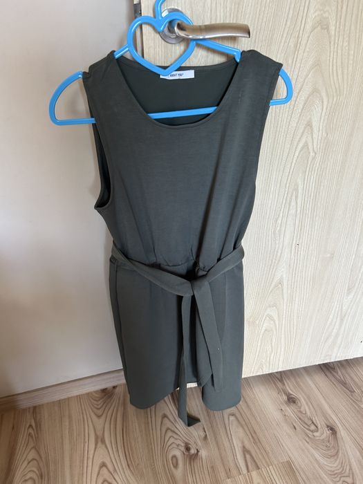 Дамски нови рокли  S