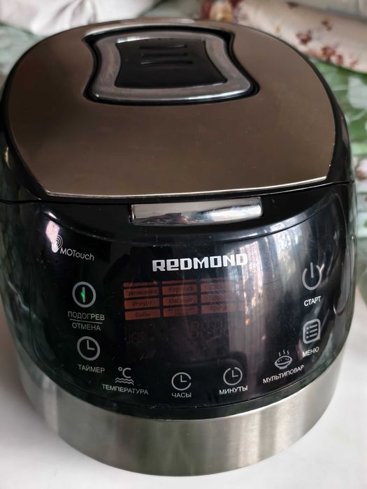 Новая мультиварка REDMOND RMC-70