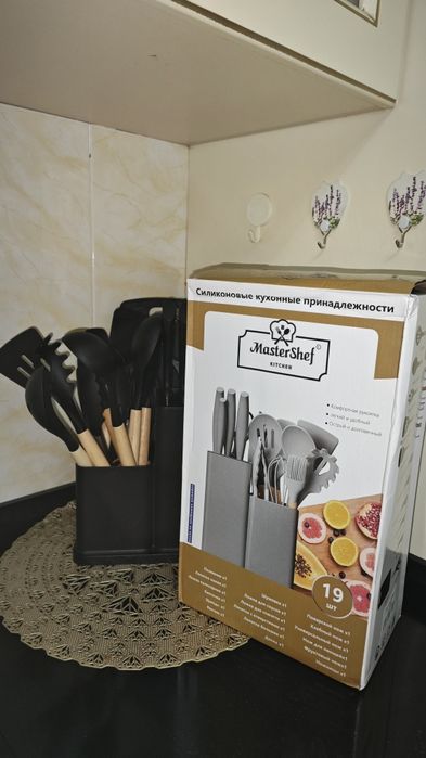 Продам набор ножей