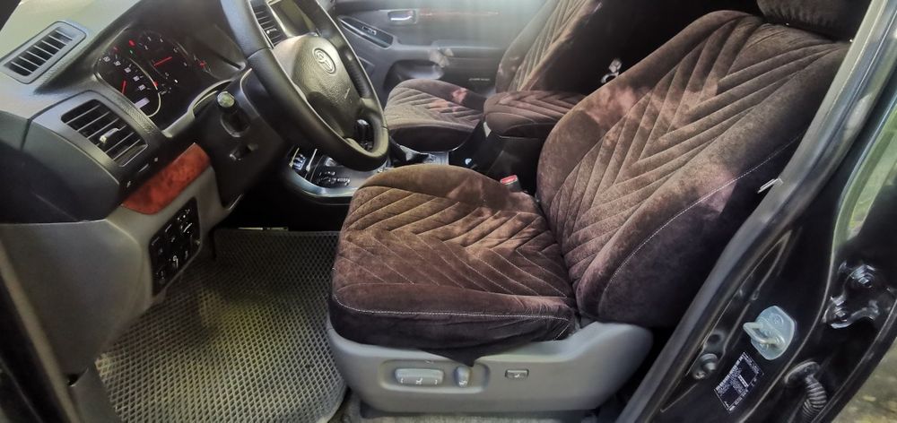 Toyota Land Cruiser Prado 120
Д