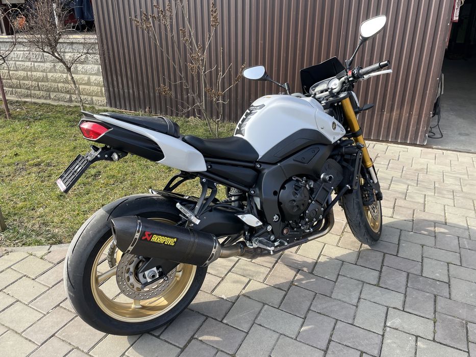 Vând Yamaha FZ8 (20.000 km)
