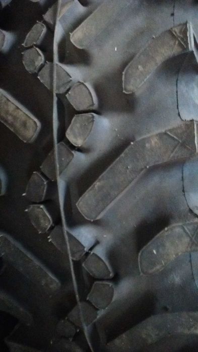 Агрогуми 420/70R28(14.9R28)- комплект