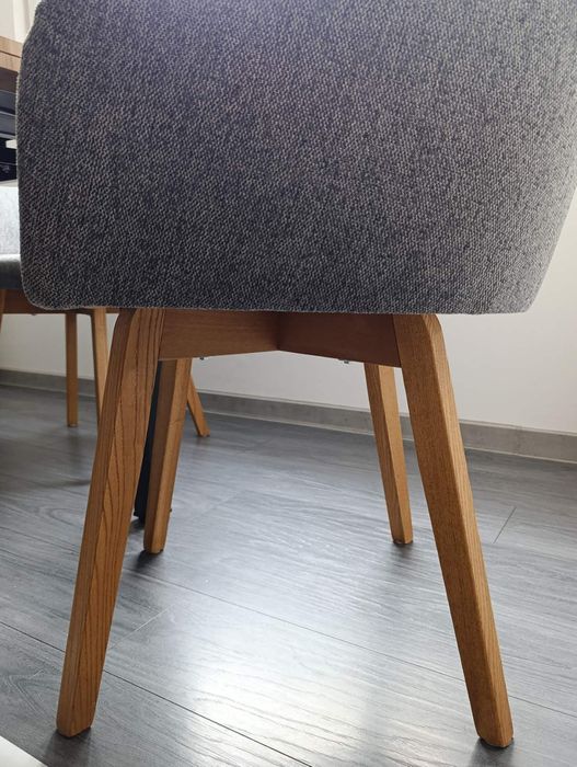 Изработка на тапицирани кухненски столове и мека мебел по поръчка