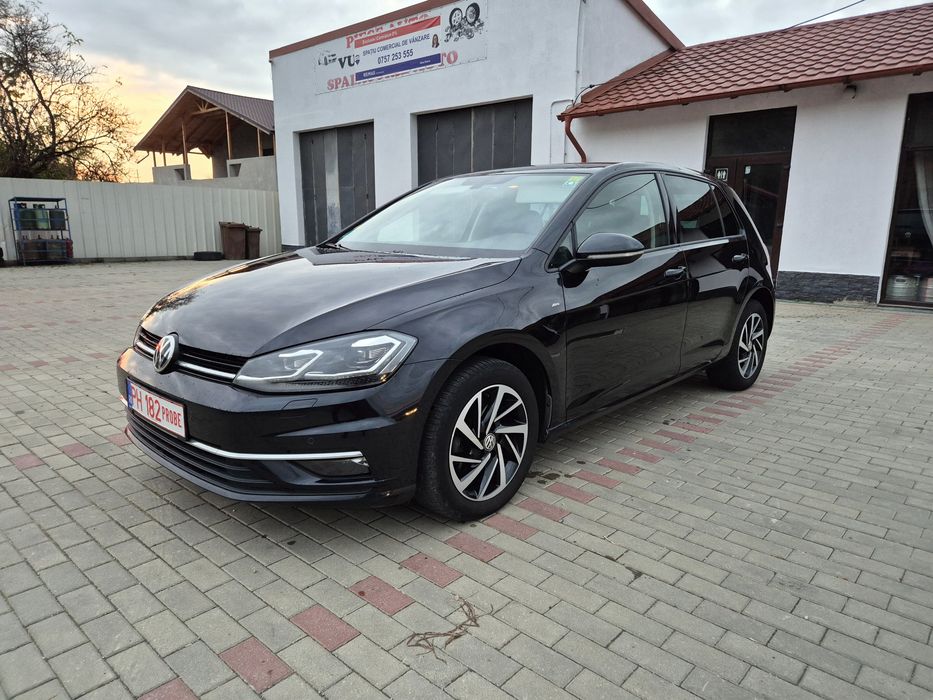 VOLKSWAGEN Golf 2019 — imagine 3