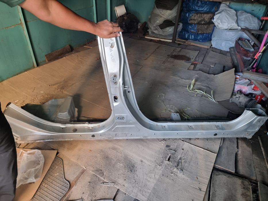 Продам запчасти на Тойату