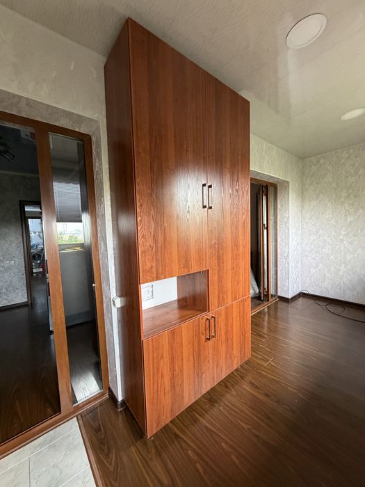 Кухонный шкаф, высота20, ширина 120, глубина 40. Состояние идеальное.