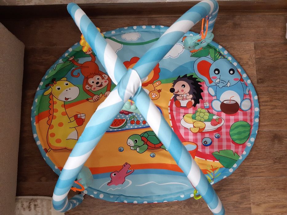 Детский развивающий коврик