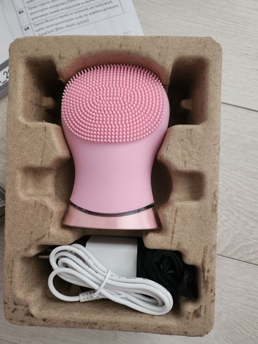 Уреди за почистване на лице